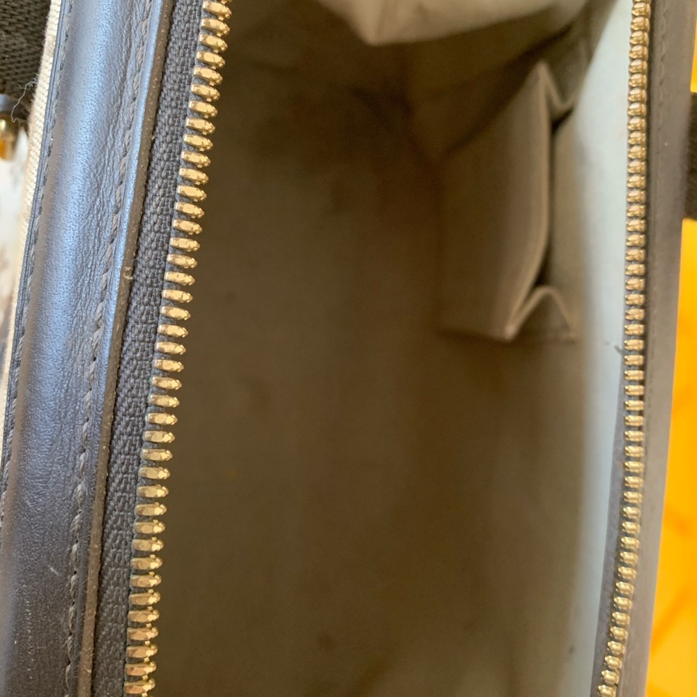 LV BAG - Picture 2 of 3